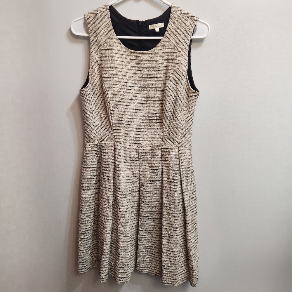 Shoshanna Tweed Pleated Ecru Dress Size 6 Gold Accents